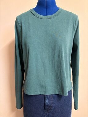 Lululemon Classic tee- jasper green